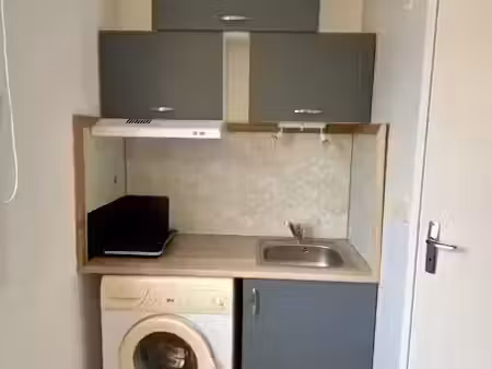 location meublée appartement 1 pièce 25 m² à clermont-ferrand (63000)  530 €