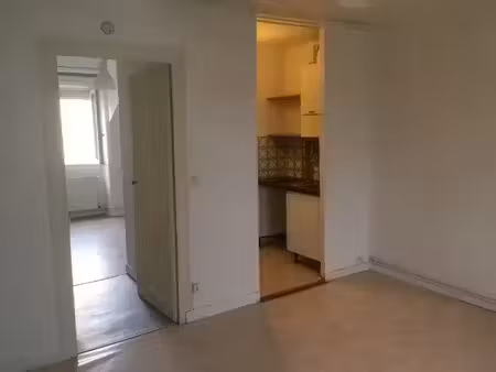 location appartement 2 pièces 30 m² à nantes (44000)  540 €