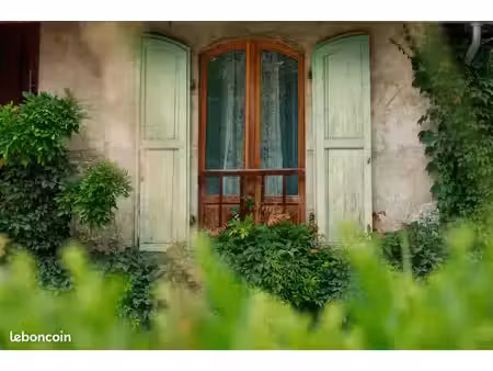 studio meublé au calme