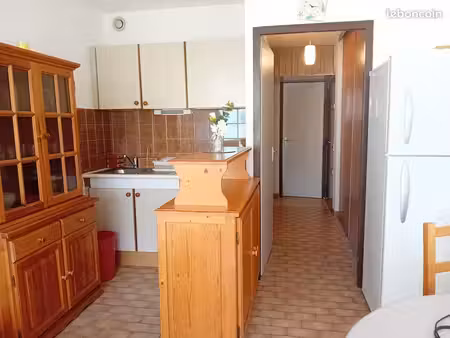 sete beau t2 lumineux pour etudiant tres proche joliot curie et iut chimie de sete