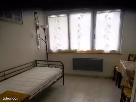 appartement 1 pièce 14 m²