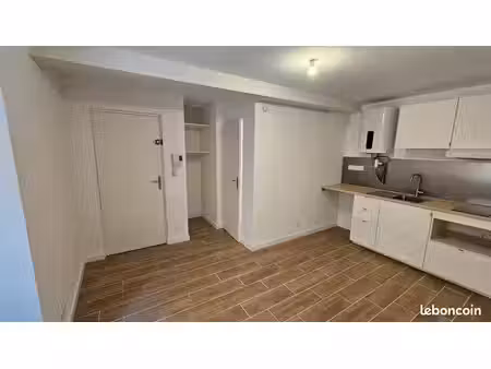 studio entièrement rénové – 19 m²