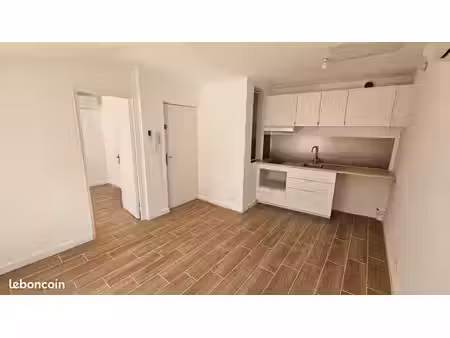 t2 très lumineux entièrement rénové – 27 m²