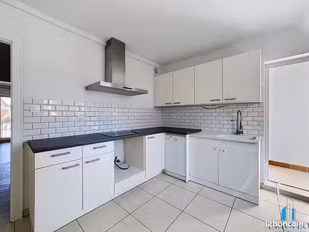 appartement 3 pièces 66 m²
