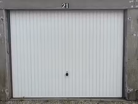 garage fermé centre ville gravier/ scaliger/ jasmin