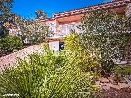 villa avec piscine entre aix / marseille 4 chambres + un studio indépendant