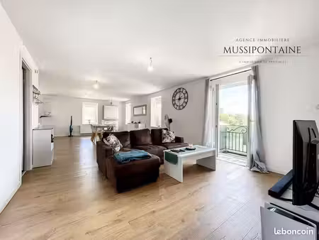 appartement 3 pièces 84 m²
