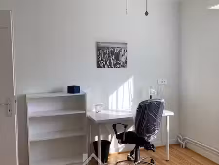appartement 1 pièce 14 m²