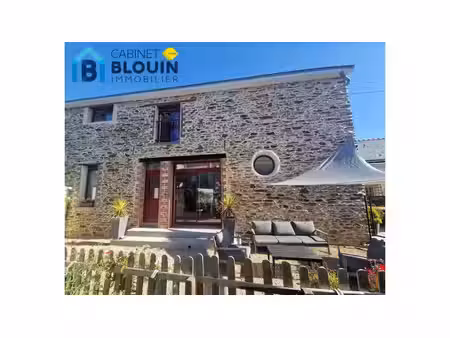 nort-sur-erdre - rare en centre-ville - maison en pierres rénovée avec jardin