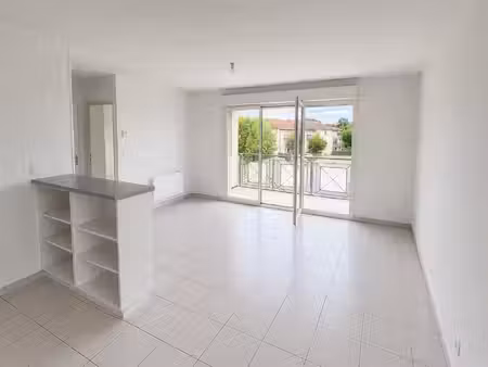 appartement t2 45 m² résidence ponbonne