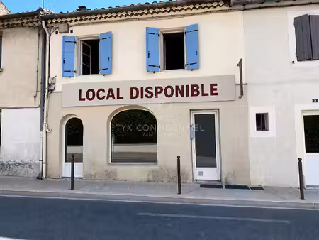 saint remy de provence plein centre pas de porte local commercial 44 m2