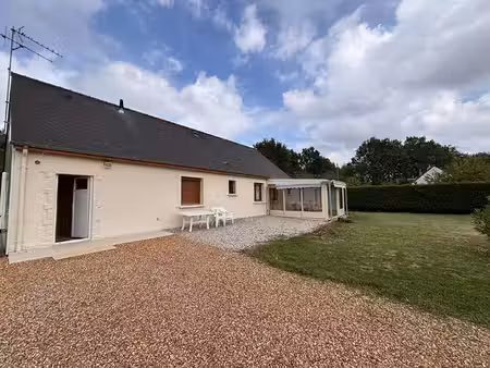 en exclusvite la fleche pavillon de plain-pied avec beau terrain