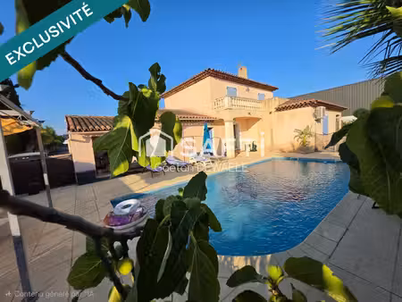 villa provençale individuelle avec piscine