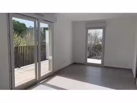 location appartement 2 pièces 44 m² à montpellier (34000)  735 €