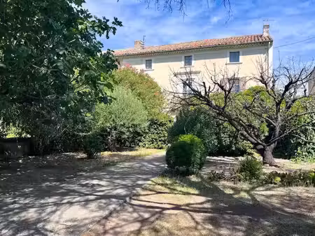 vente propriété 5 pièces 183 m² à entraigues-sur-la-sorgue (84320)  470 000 €