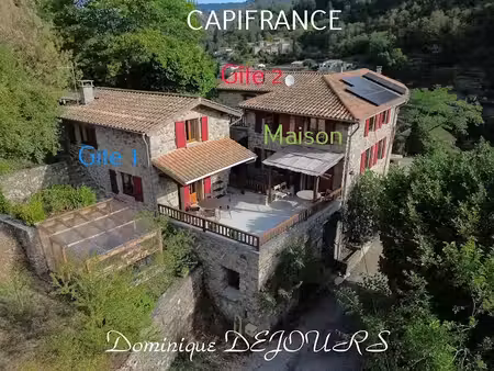 vente maison 10 pièces 198 m² à gluiras (07190)  440 000 €