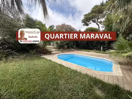 villa de plain-pied avec piscine  jacuzzi et deux garages - quartier maraval