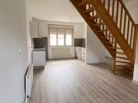 appartement - rdc - 70 m2 - 3 pièces - non meublé