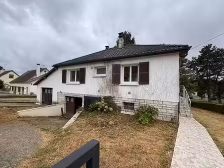 maison - 85 m2 - 3 pièces - non meublé
