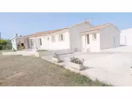 location maison 5 pièces 127 m² à pierrefeu-du-var (83390)