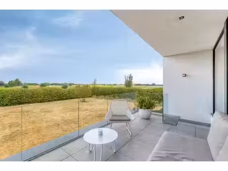 hoogwaardig afgewerkte villa te koop op rustige locatie