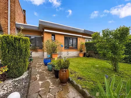 bungalow avec jardin et grand garage