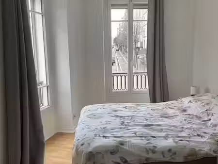 location meublée appartement 2 pièces 35 m² à paris 10ème (75010)  1 250 €