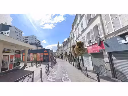location commerce argenteuil 95100 150m²