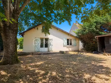 maison de 75 m² à auvers-saint-georges