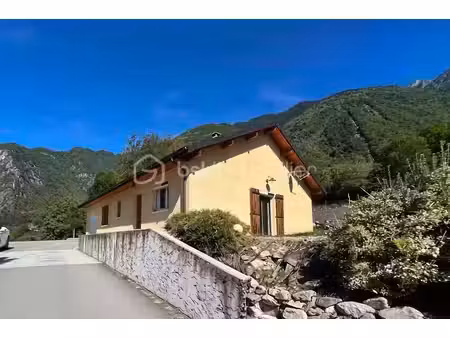 maison de 85 m² à epierre
