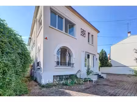 triangle d’or – maison familiale rénovée par architecte – 210 m² – 5 chambres