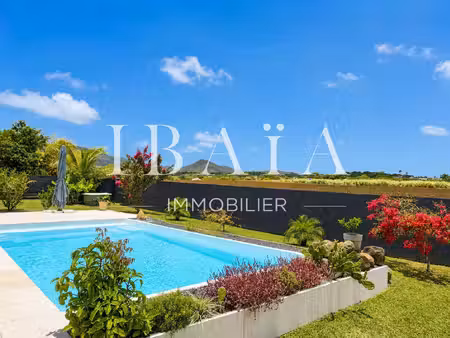 sainte rose - villa avec piscine - 3ch + mezzanine