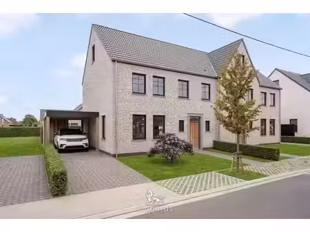 maison neuve spacieuse semi-mitoyenne à desselgem