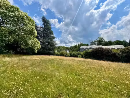 spa - spacieux terrain de 1600m² en zone d'habitat