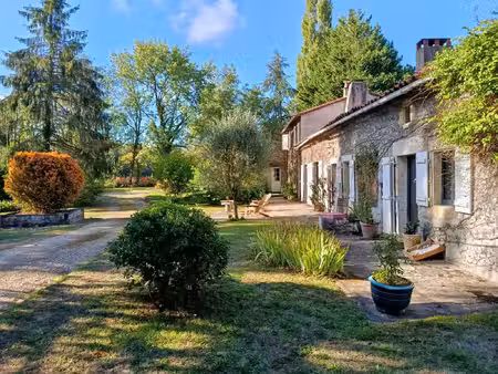 maison à vendre chantecorps 8 pièce(s) 240m2 370 000€