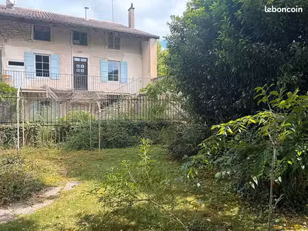 maison 5 pièces 142 m²