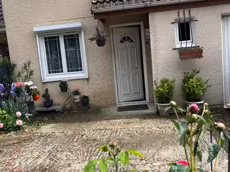 maison dans quartier recherché