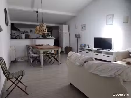 appartement à louer type f3 a le barroux84330