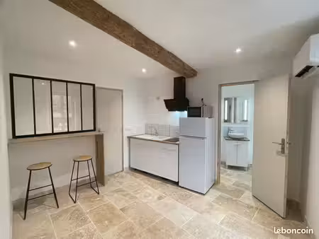 à louer studio – entièrement rénové climatisé – manduel centre
