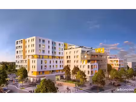 studio 1 pièce 28 m²