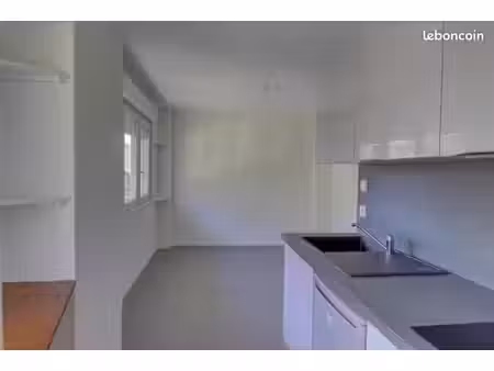 studio 1 pièce 22 m²