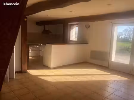 maison mitoyenne à la campagne