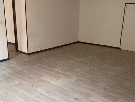 à louer f4 100m2 + terrasse