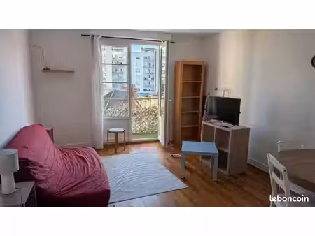t3 meublé à louer proche tram  universités  commerces
