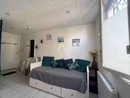 studio 1 pièce 14 m²