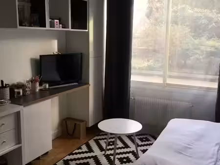 studio meublé refait à neuf à courbevoie becon (location pour une personne)