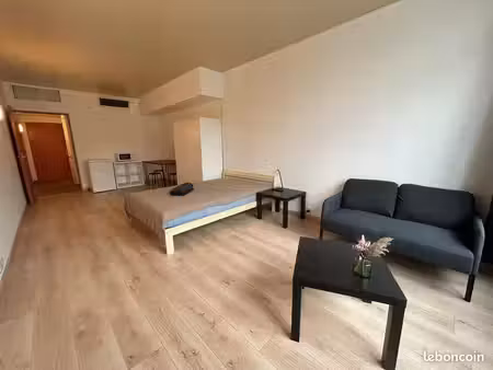 studio 1 pièce 34 m²