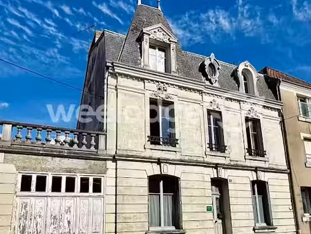 vente maison 9 pièces 212 m² à levroux (36110)  184 000 €