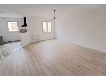 location appartement 3 pièces 65.6 m² à pont-sainte-maxence (60700)  900 €
