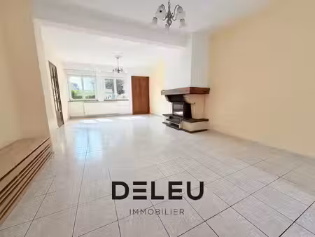 maison 102 m²  4 chambres  jardin et garage